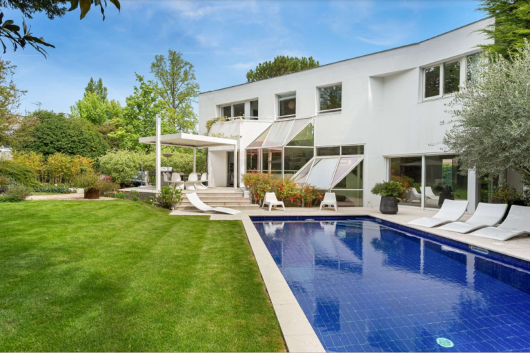 Magnificent architect villa with swimming pool