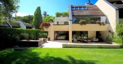 MAGNIFICENT TOWNHOUSE WITH GARDEN
