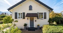 magnificent house with quiet garden