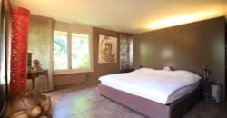 MAGNIFICENT TOWNHOUSE WITH GARDEN