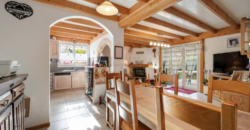 Charming detached house with swimming pool