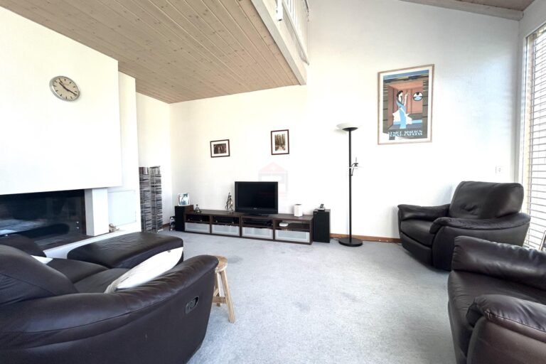 Charming 4-bedroom villa in a quiet location