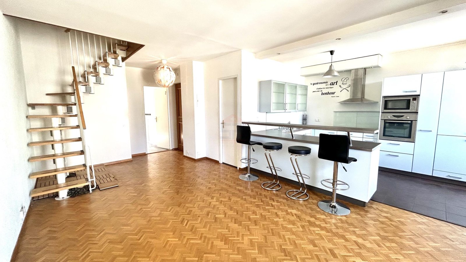 Charming flat close to CEVA