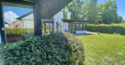 Architect-designed house with lake view