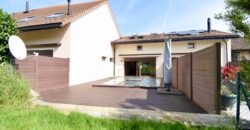 Magnificent village house with garden in Clarmont