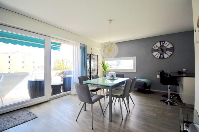 At the Gates of Morges – Spacious and Bright 2-Bedroom Apartment with Balcony