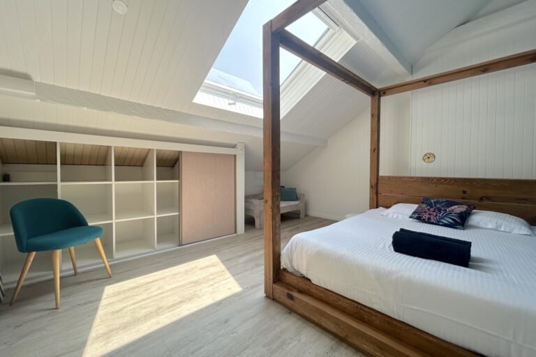 Magnificent character house with swimming pool