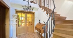 Authentic Vaudois-style house with unobstructed views of the Alps and Lake Geneva