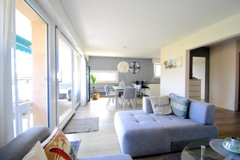 At the Gates of Morges – Spacious and Bright 2-Bedroom Apartment with Balcony