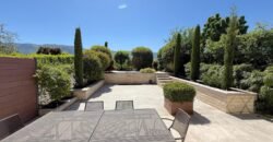 Sublime 191 m2 RDJ duplex in a quiet, leafy setting
