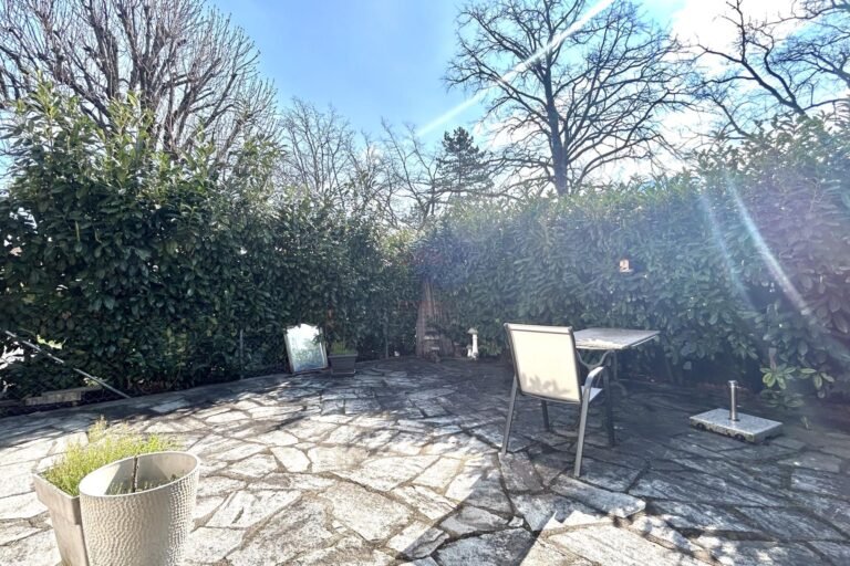 Charming 6 rooms detached villa