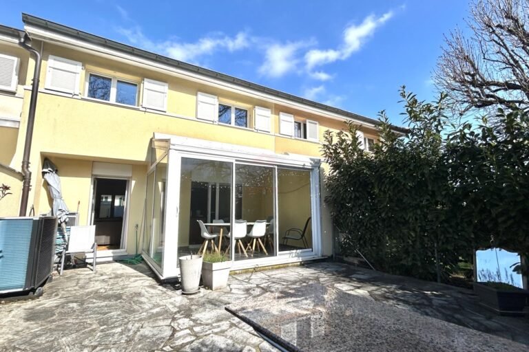 Charming 6 rooms detached villa