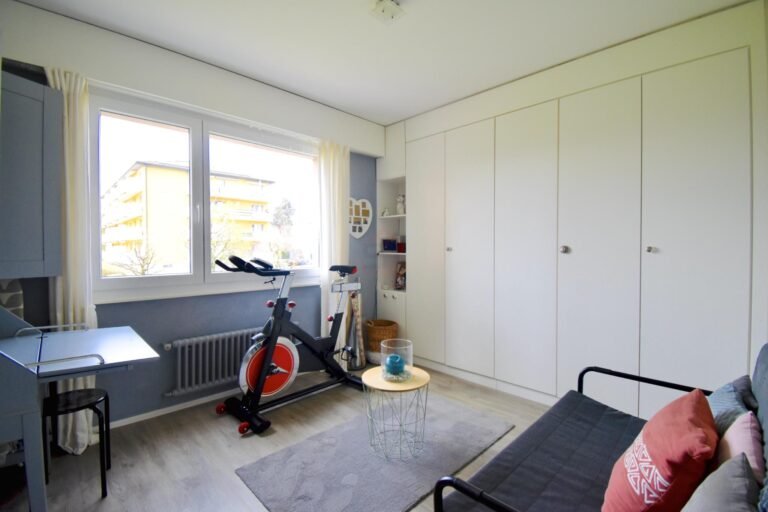 At the Gates of Morges – Spacious and Bright 2-Bedroom Apartment with Balcony
