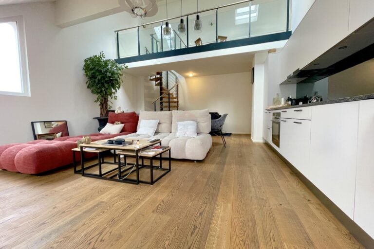 90 m² duplex apartment with unobstructed view