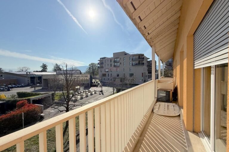 Sublime duplex penthouse in Bernex