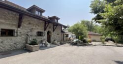 Magnificent character house with swimming pool