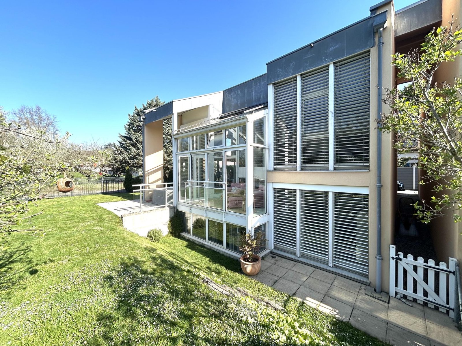 Charming 4-bedroom villa in a quiet location