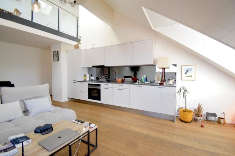 90 m² duplex apartment with unobstructed view