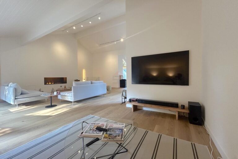 Magnificent duplex apartment in a quiet location close to amenities
