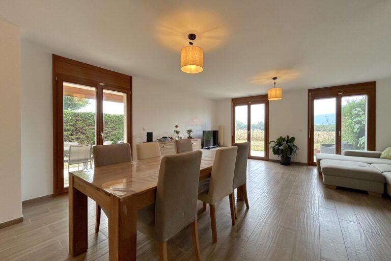 Charming house with private garden
