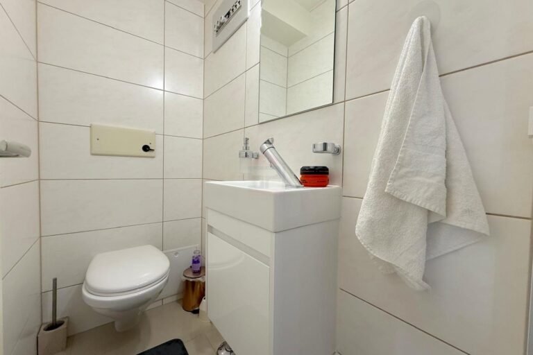 Ref: SPI-1825-