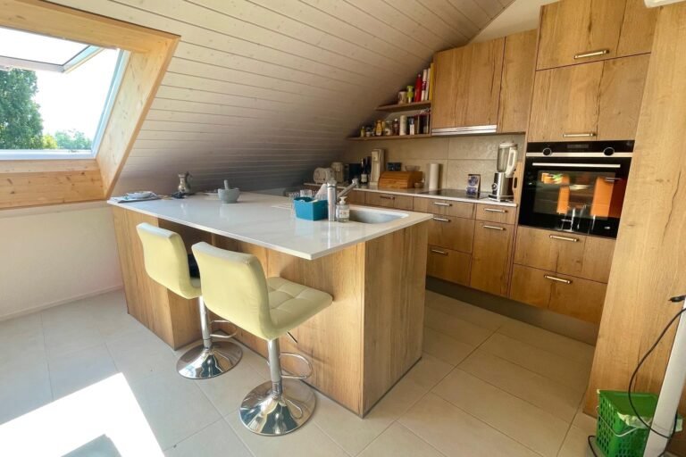 Superbe attique contemporain THPE 6 pièces – Vue dégagée et calme absolu