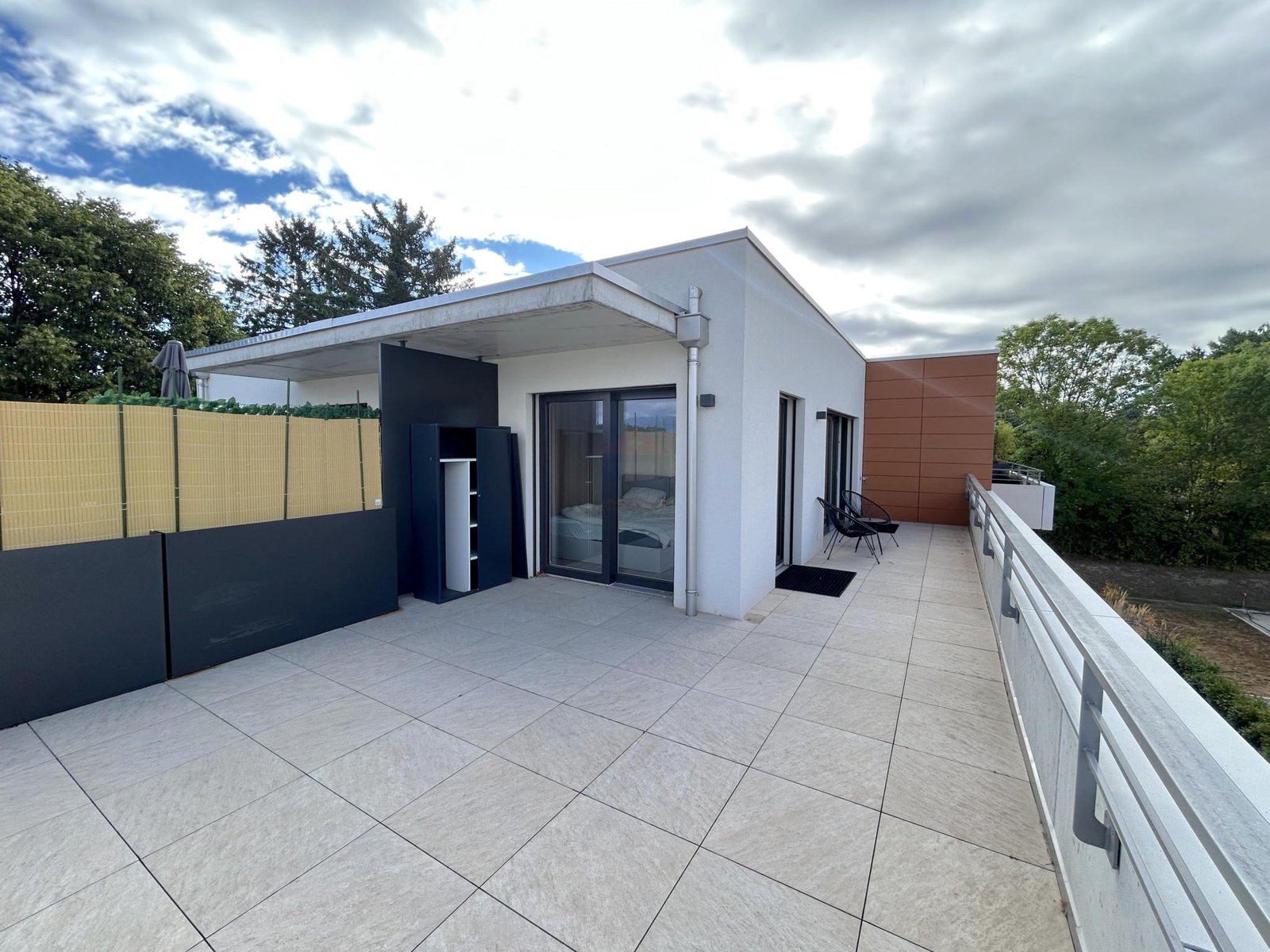 Magnifique Attique MINERGIE avec grande terrasse Magnifique Attique MINERGIE avec grande terrasse