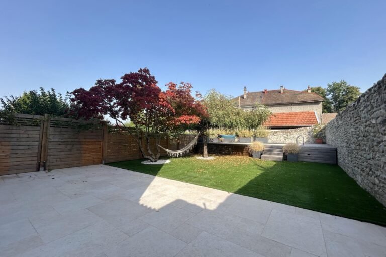 Magnifique maison villageoise avec piscine