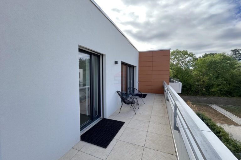 Magnifique Attique MINERGIE avec grande terrasse Magnifique Attique MINERGIE avec grande terrasse